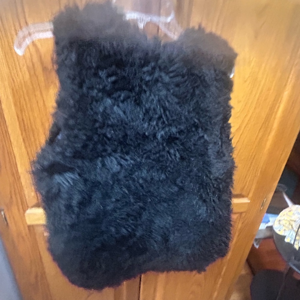 Vest - Picture 2 of 5